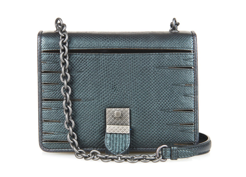 BottegaVeneta_Snakeskin_ShoulderBag1