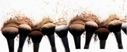 Mineral%20Foundation-%20Brush%20Story.jpg