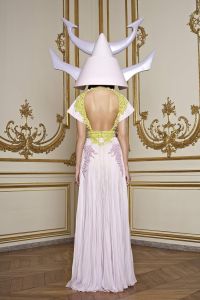 Givenchy_spring_couture_4.jpg