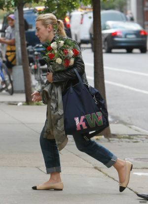 Kate Winslet_Prada initials nylon shopping bag.jpg