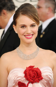 NATALIE-PORTMAN-GOLDEN-GLOBES1.jpg