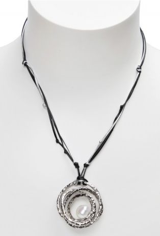 andrea_piccini_silver_pearl_pendant_necklace.jpg