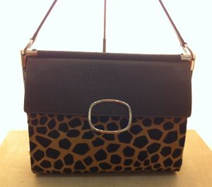 rogervivier_vivbag_giraffe_front.jpg